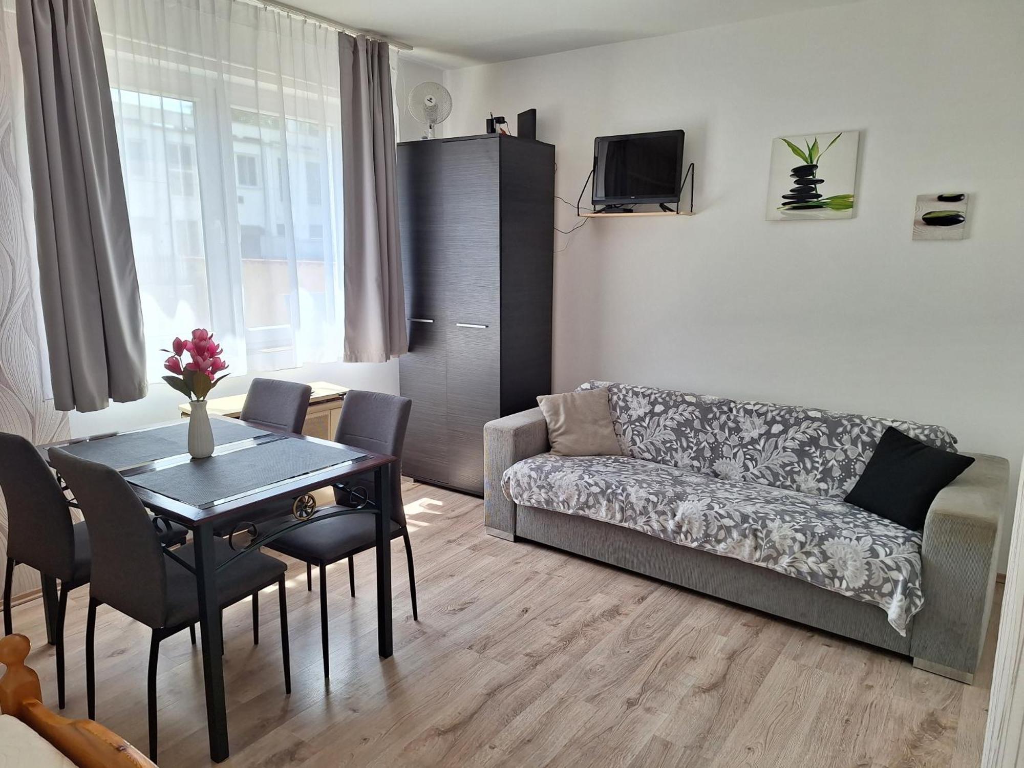 Hajdúszoboszló Nikolett Apartman מראה חיצוני תמונה