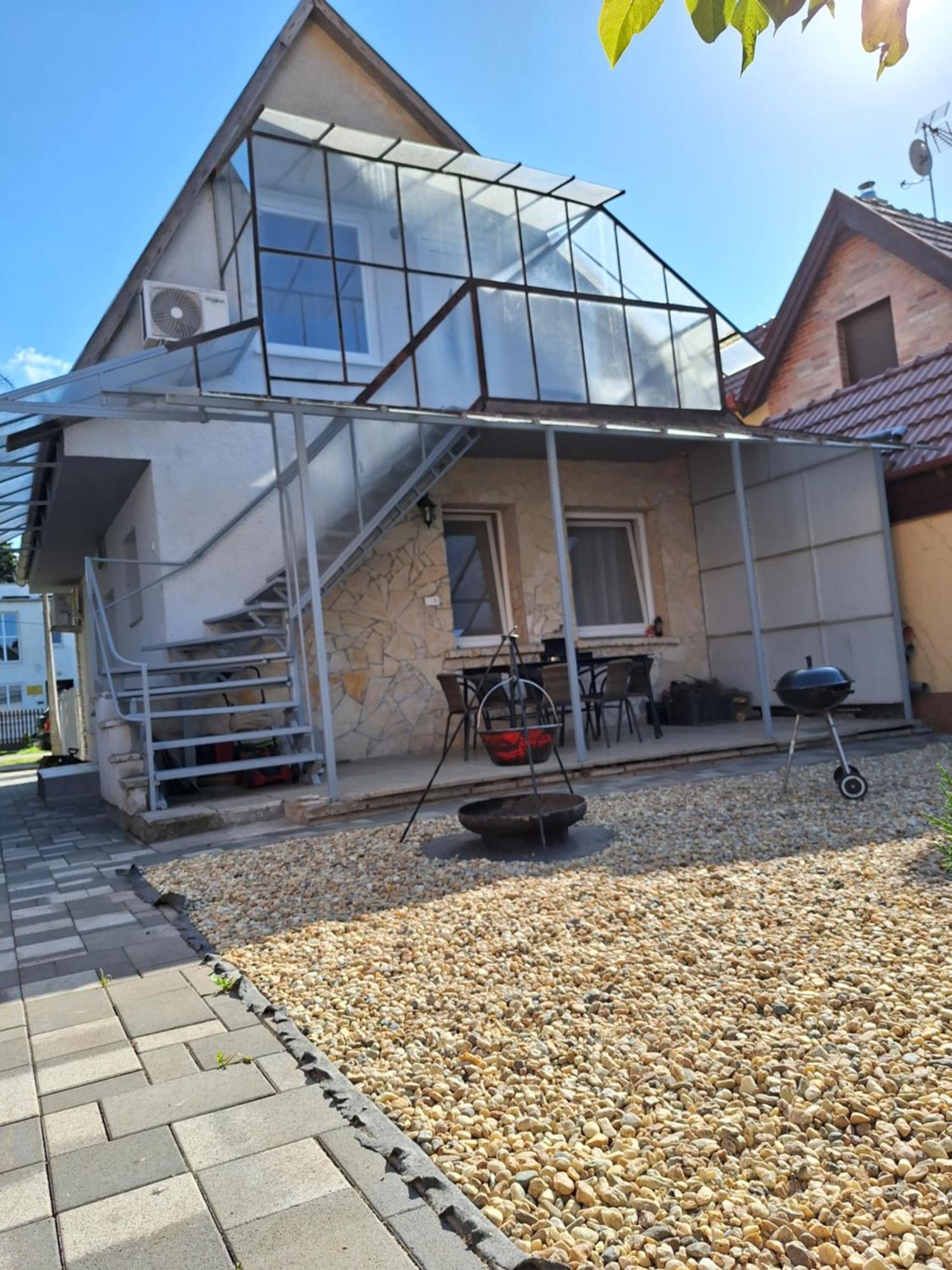 Hajdúszoboszló Nikolett Apartman מראה חיצוני תמונה